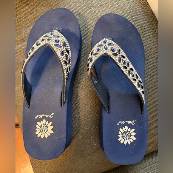 Yellow box sparrow wedge sandals navy 7 1/2 low wedge - Picture 1 of 5